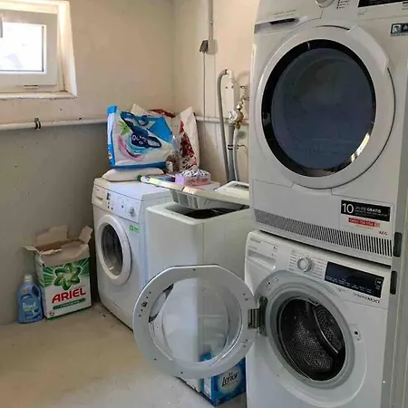 Wunderschoene Komfortable Wohnung In Der Innenstadt Appartement